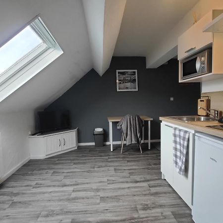 Studio "Sous Les Toits", Proche Hyper Centre Et Commerces ! 瓦朗西纳 外观 照片