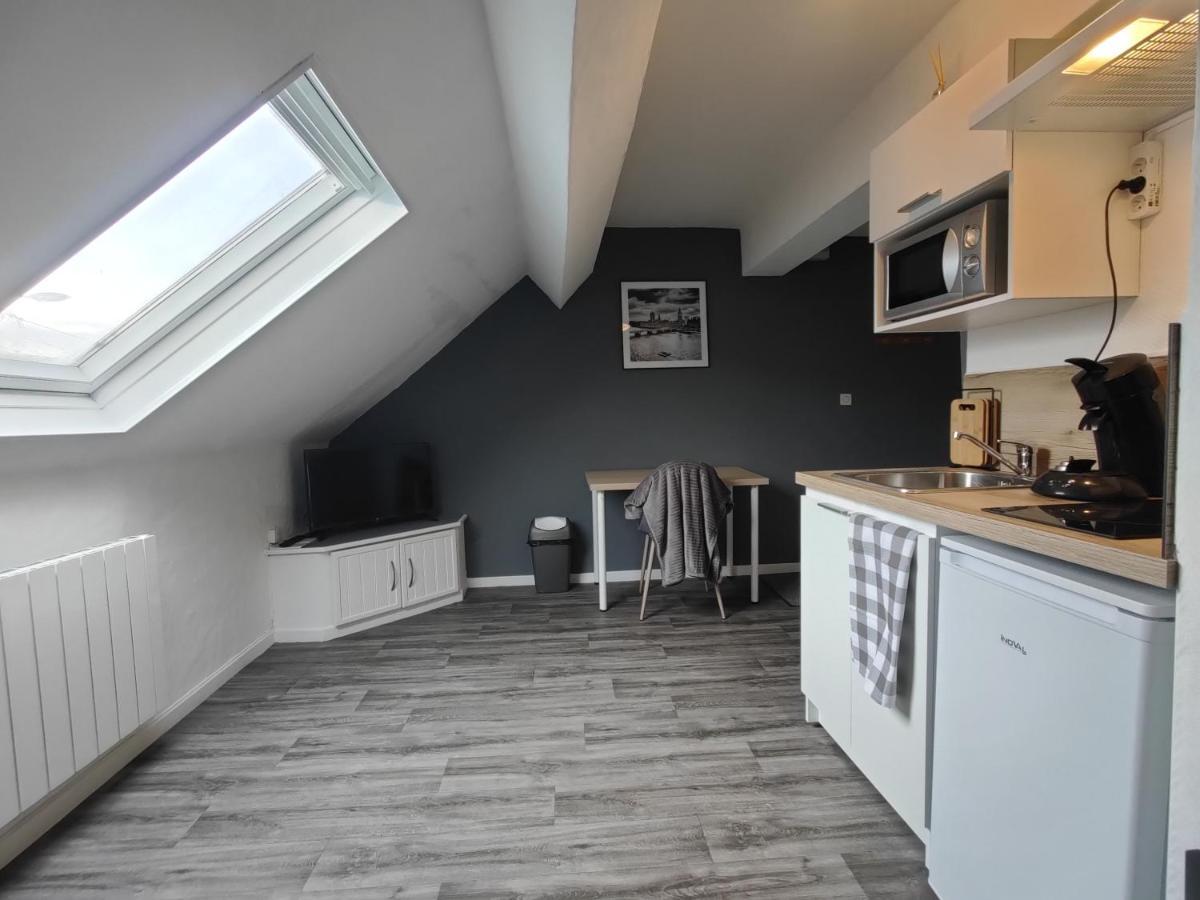 Studio "Sous Les Toits", Proche Hyper Centre Et Commerces ! 瓦朗西纳 外观 照片