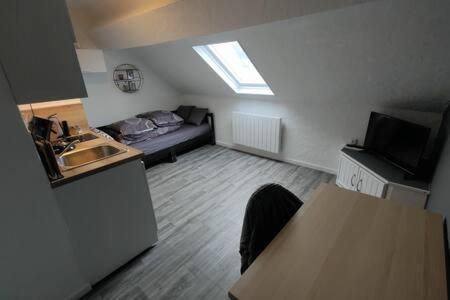 Studio "Sous Les Toits", Proche Hyper Centre Et Commerces ! 瓦朗西纳 外观 照片